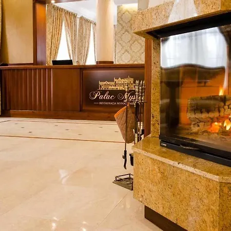 Pałac Myślęta Uzdowo