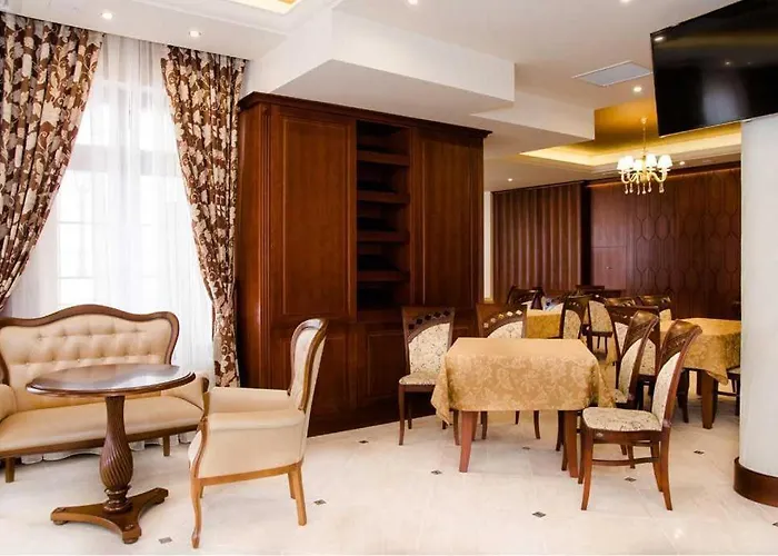 Pałac Myślęta Hotel Uzdowo