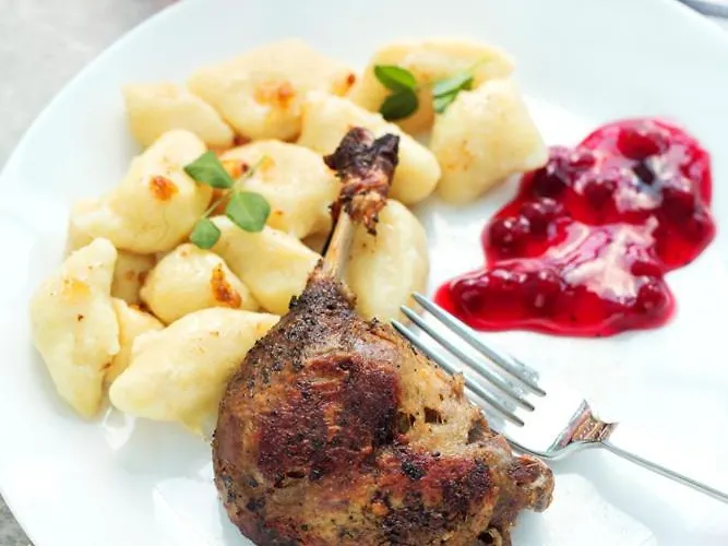 Pałac Myślęta * Uzdowo