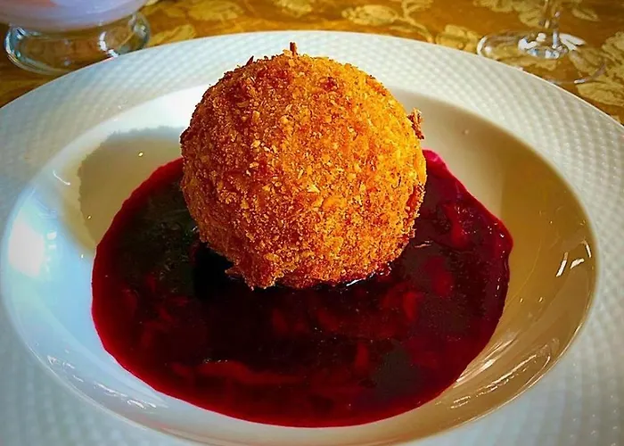 Pałac Myślęta Hotel Uzdowo